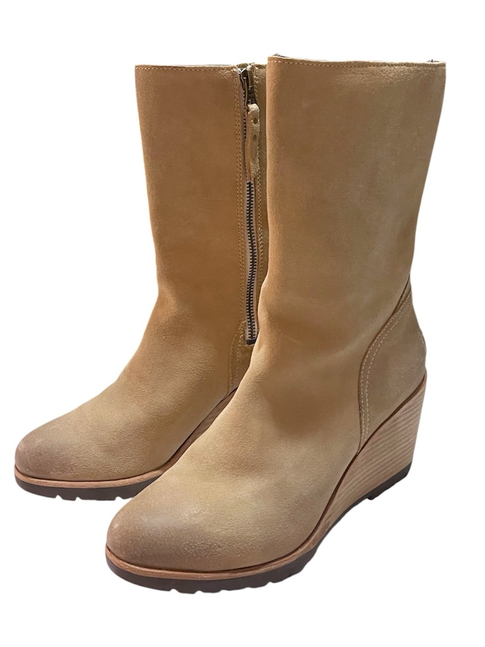 Sorel After Hours Mid Boots in the "Beach Tan"  Women’s Size 9